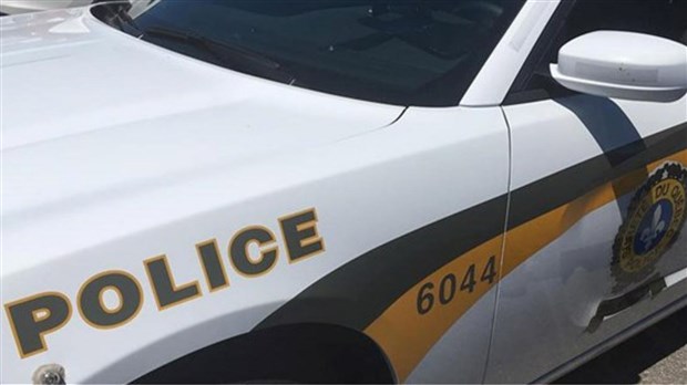 Poursuite entre un motocycliste et les policiers du poste de la MRC des Laurentides sur l'autoroute 15 Sud 