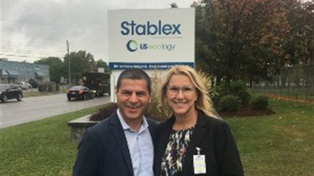 En cette semaine de l'environnement, Marie Claude Fournier et Alain Rayes ont visité l'usine Stablex de Blainville