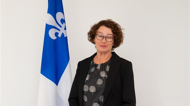 La députée Louise Chabot présente le plan de relance du Bloc Québécois