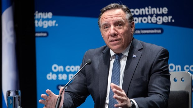 « Les heures passent, mais la douleur reste toujours aussi vive » - François Legault