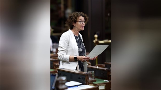 Louise Chabot dépose un projet de loi visant à protéger les fonds de retraite des travailleurs