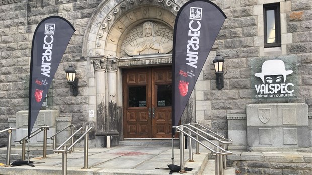 Le gouvernement du Québec interdit les rassemblements intérieurs de plus de 250 personnes 