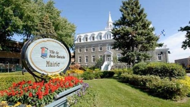 Saint-Eustache ferme ses centres communautaires, ses plateaux d’activités et annule ses cours