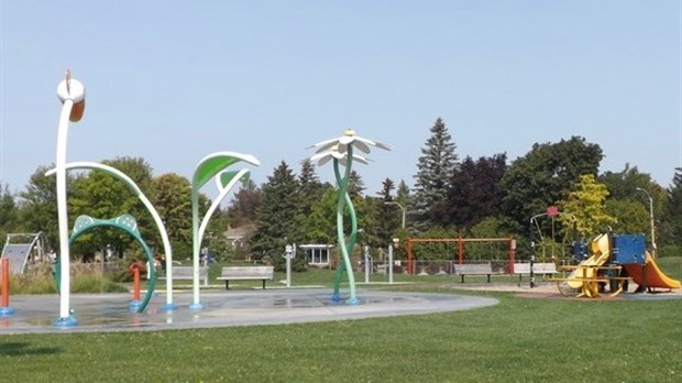 Sainte-Anne-des-Plaines installe un système de traitement de l’eau autonome à ses jeux d’eau