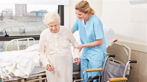 CISSS de Laval - Une entente pour rehausser les postes de préposés aux bénéficiaires