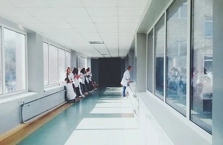 Un statut permanent pour les demandeurs d'asile sur le front