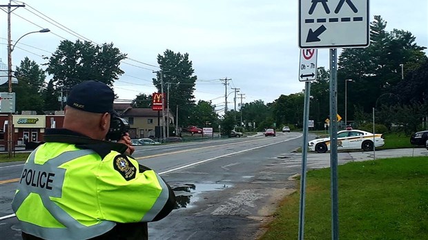 Laurentides-Outaouais: la police relève 166 infractions lors de l'opération de circulation aux abords des écoles