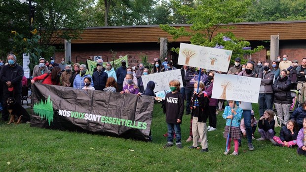 Préservation de l’ancien site du golf de Rosemère: une centaine de citoyens se mobilisent