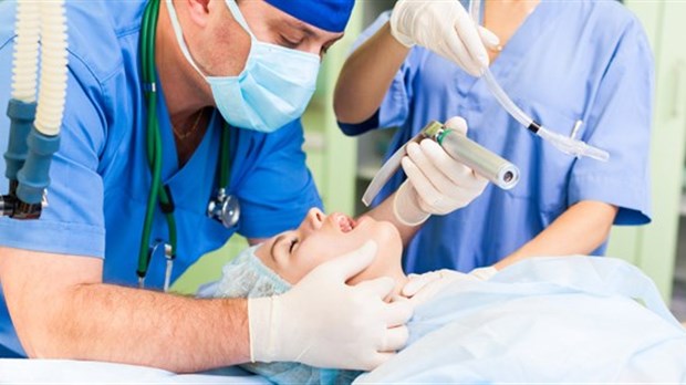 Inhalothérapeutes : des renforts dans les Laurentides pour aider au dépistage et à la vaccination