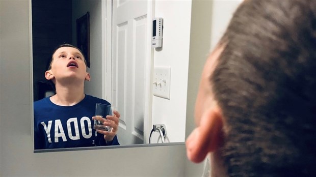 L’âge minimal requis pour le prélèvement par gargarisme passe de 6 à 5 ans dans les cliniques de dépistage