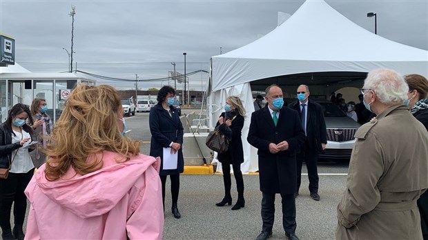 Un premier site de vaccination à l'auto verra le jour