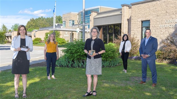 La Ville de Blainville reçoit un prix de l’ACMQ pour ses communications internes