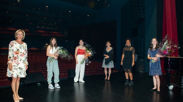 Couronnement des gagnants du concours Blainville en chansons