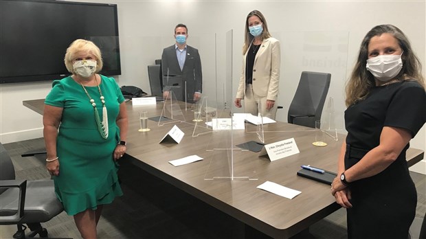 La vice-première ministre du Canada de passage à Boisbriand