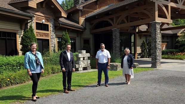 Nouvelle entente pour la gestion du parc du Domaine Vert 