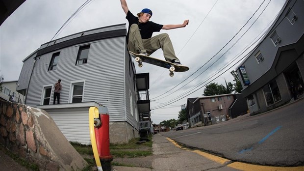 La tournée Technical Skateboards débarque à Sainte-Thérèse, au Skate Plaza du parc Ducharme