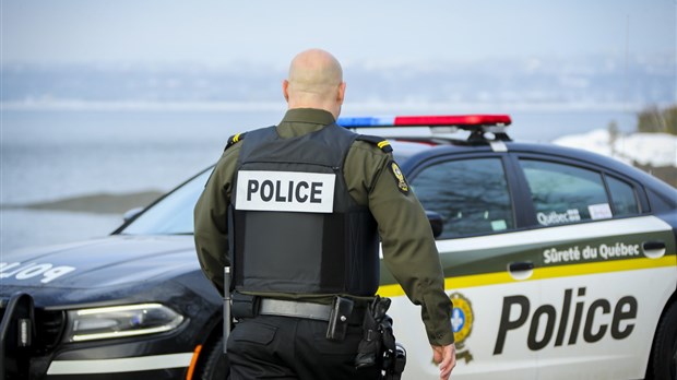 Les policiers de la Sûreté du Québec ont été avisés de la conduite erratique d’un automobiliste sur l’autoroute 15 Nord