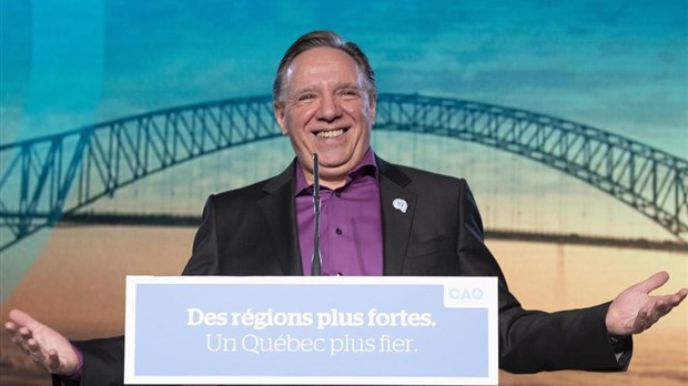 François Legault ne croit pas que la publicité préélectorale puisse être réglementée