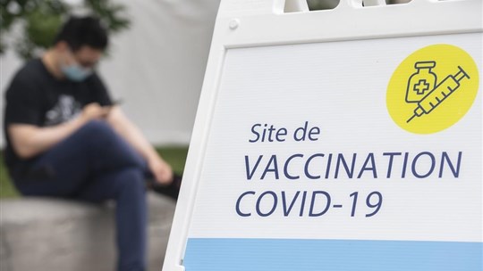 Québec transforme les centres de vaccination en centres de prélèvements