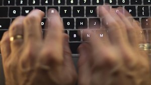 Canada: un projet de loi contre les méfaits en ligne devrait être déposé lundi