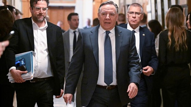 Quatre départs en quelques semaines au cabinet de François Legault