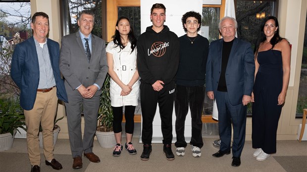 Trois jeunes athlètes rosemèrois honorés
