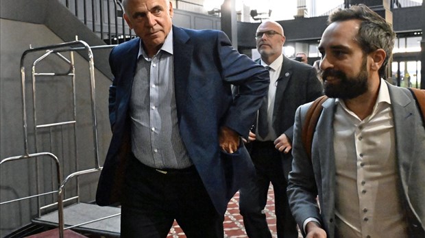 Le ministre démissionnaire Pierre Fitzgibbon s'expliquera mercredi matin