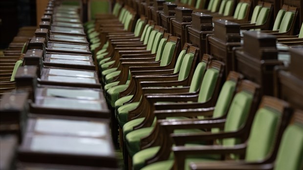 Les députés devront débattre de la motion de censure des conservateurs mardi
