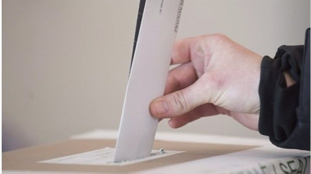 Plus de 4500 candidats municipaux québécois sont élus par acclamation