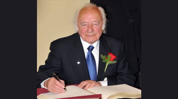 Un hommage à l'ancien maire de Sainte-Thérèse, Élie Fallu