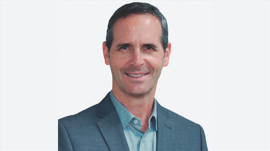 Christian Charron demeure maire de Sainte-Thérèse 