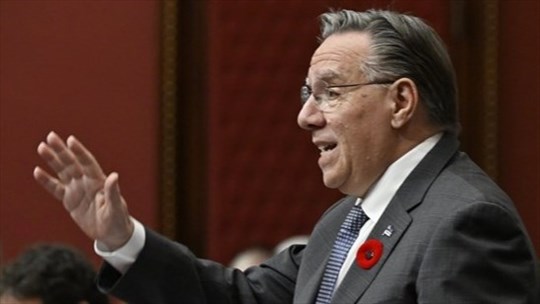 Conflits armés: il ne faut rien exclure, suggère François Legault