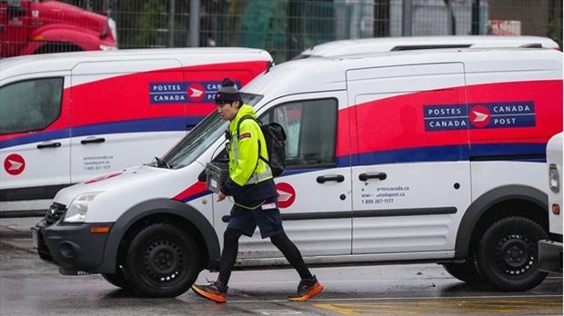 Postes Canada prévoit perdre 30 000 employés par attrition d’ici 2035