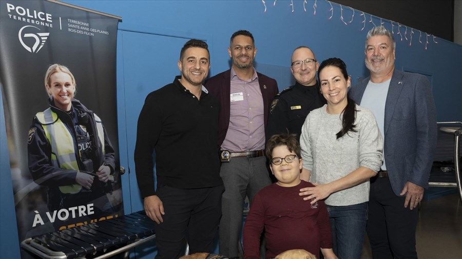 Plus de 150 donneurs à la collecte de sang des policiers de Terrebonne