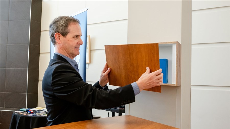 Une capsule temporelle emmurée à la bibliothèque Ste-Thérèse