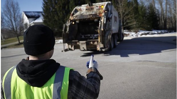 Stablex: des centaines de manifestants s'unissent à Blainville contre la loi 93