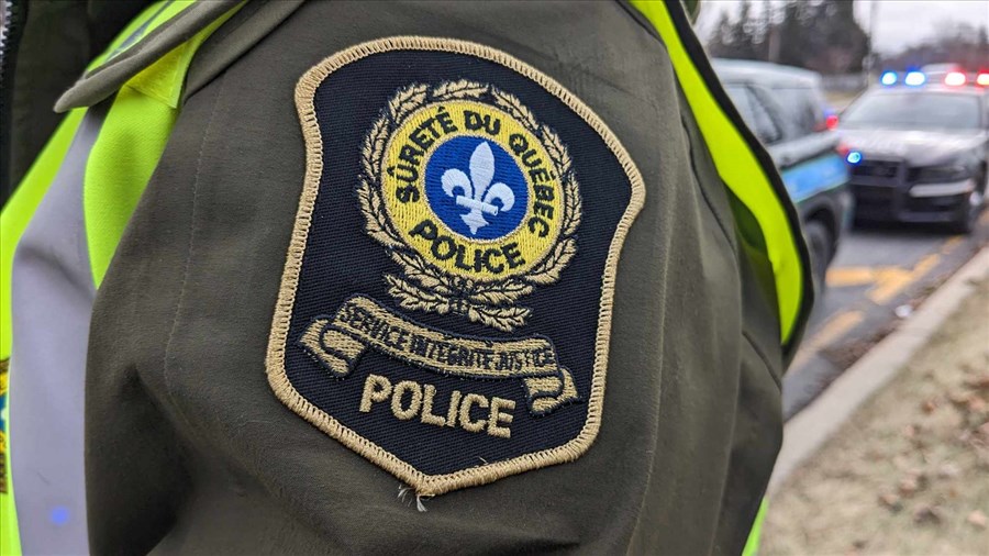 La police mène une opération à Saint-Hippolyte, dans les Laurentides, lundi matin