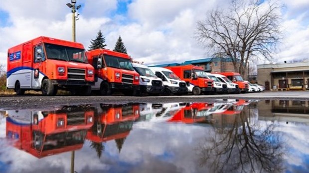 Les travailleurs syndiqués de Postes Canada votent sur les offres contractuelles