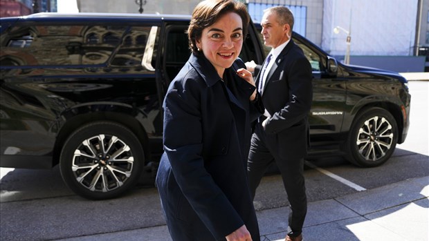 Fréchette entame une première mission à l'étranger à titre de cheffe de gouvernement